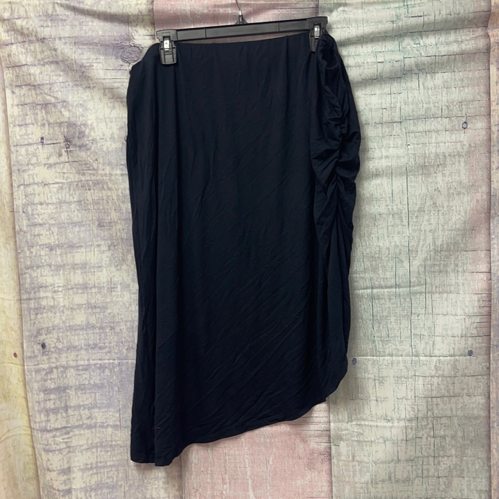 Never worn Woman’s Venus skirt. Size 1X.